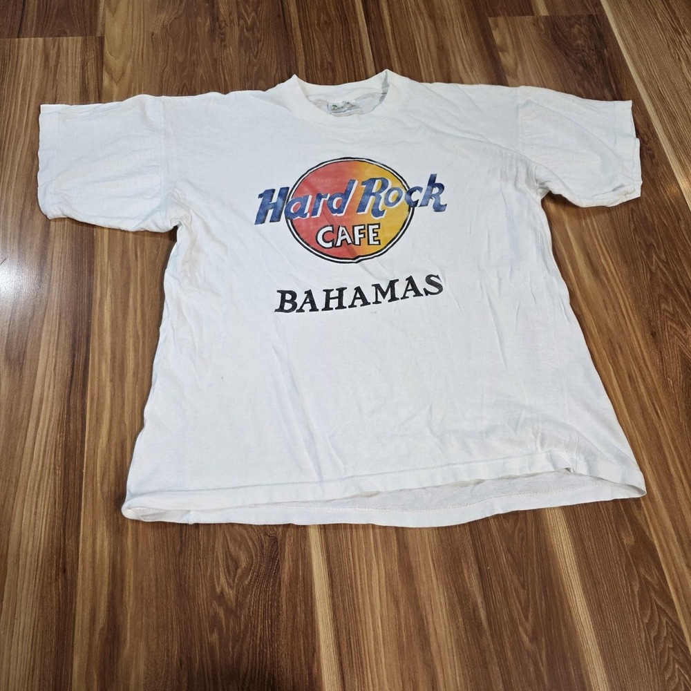 Hard Rock Cafe Bahamas Shirt Mens Large White Music Travel Souvenir Graphic Tee